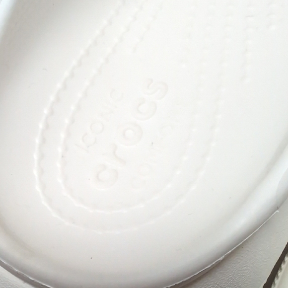 Crocs Platform White Slip-On - Picture 4 of 8